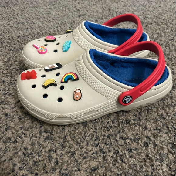 Crocs fleece lined women’s size 9 - Picture 3 of 5